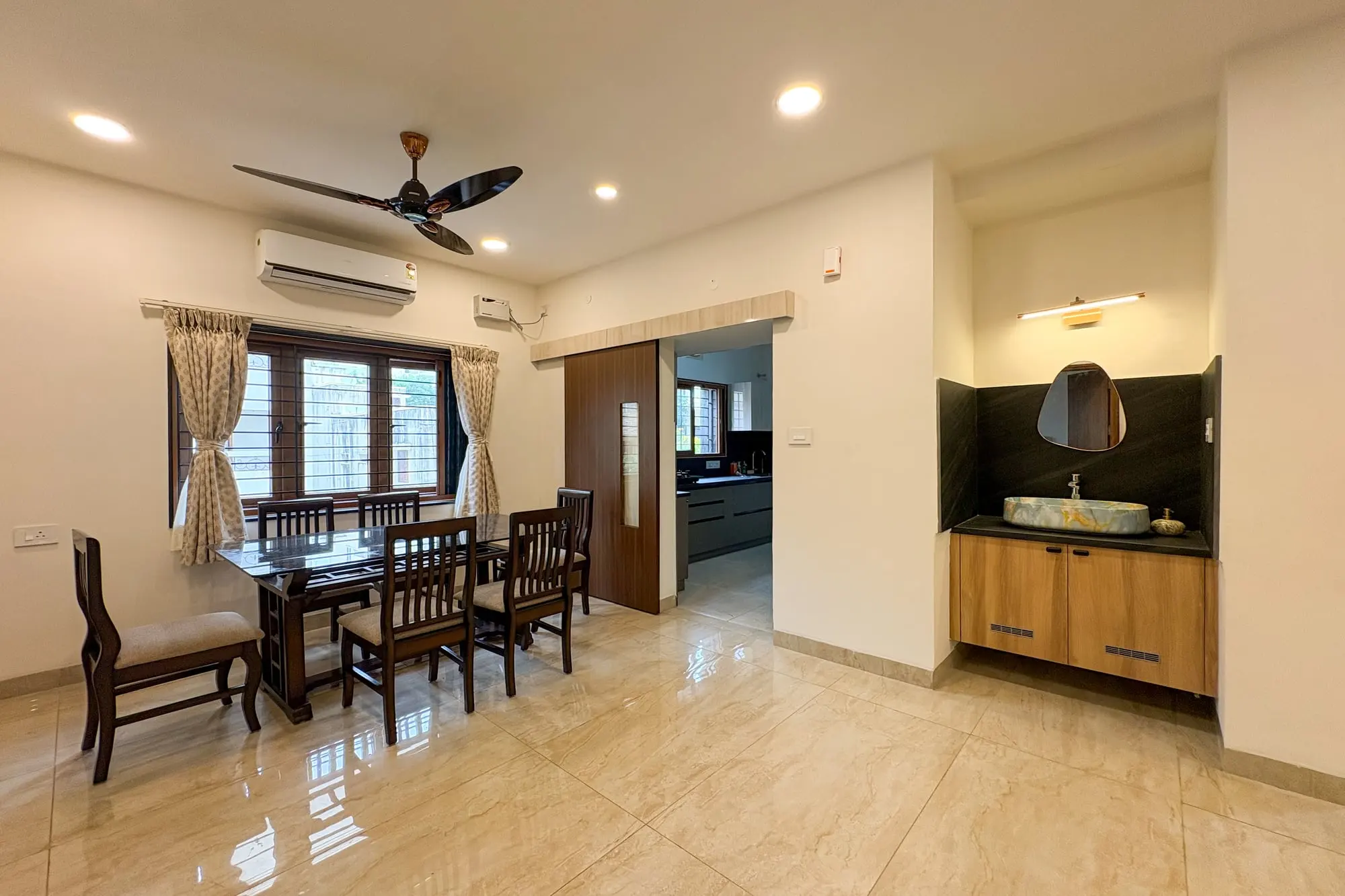 Dining area with wash basin unit, Ramaniyam Abbotsbury, Alwarpet, Chennai