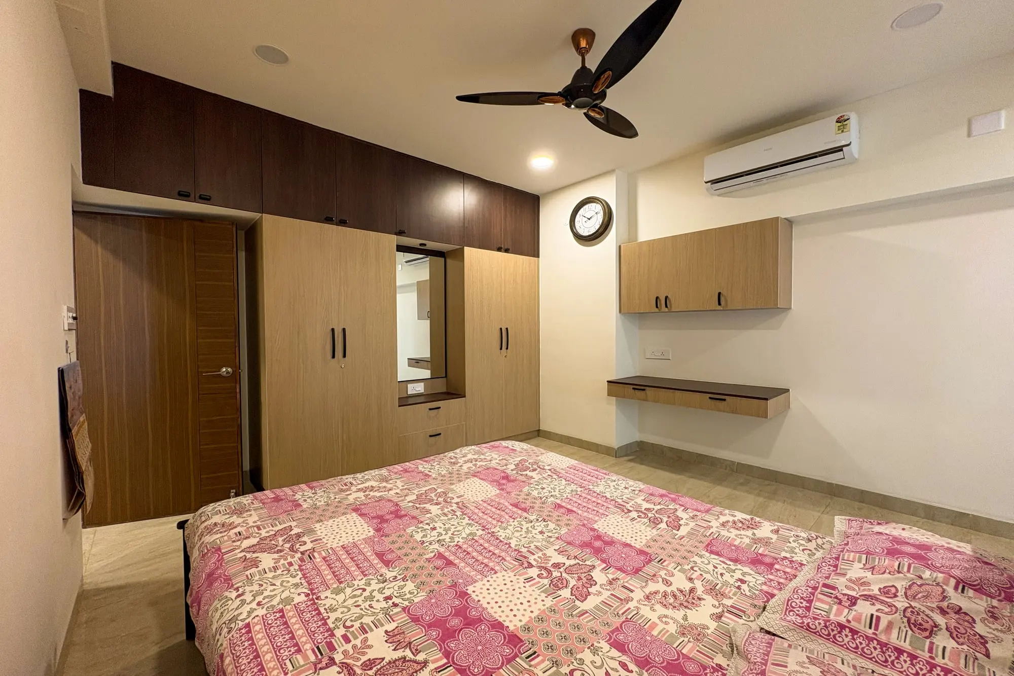 Second bedroom with wardrobe and loft, Ramaniyam Abbotsbury, Alwarpet, Chennai
